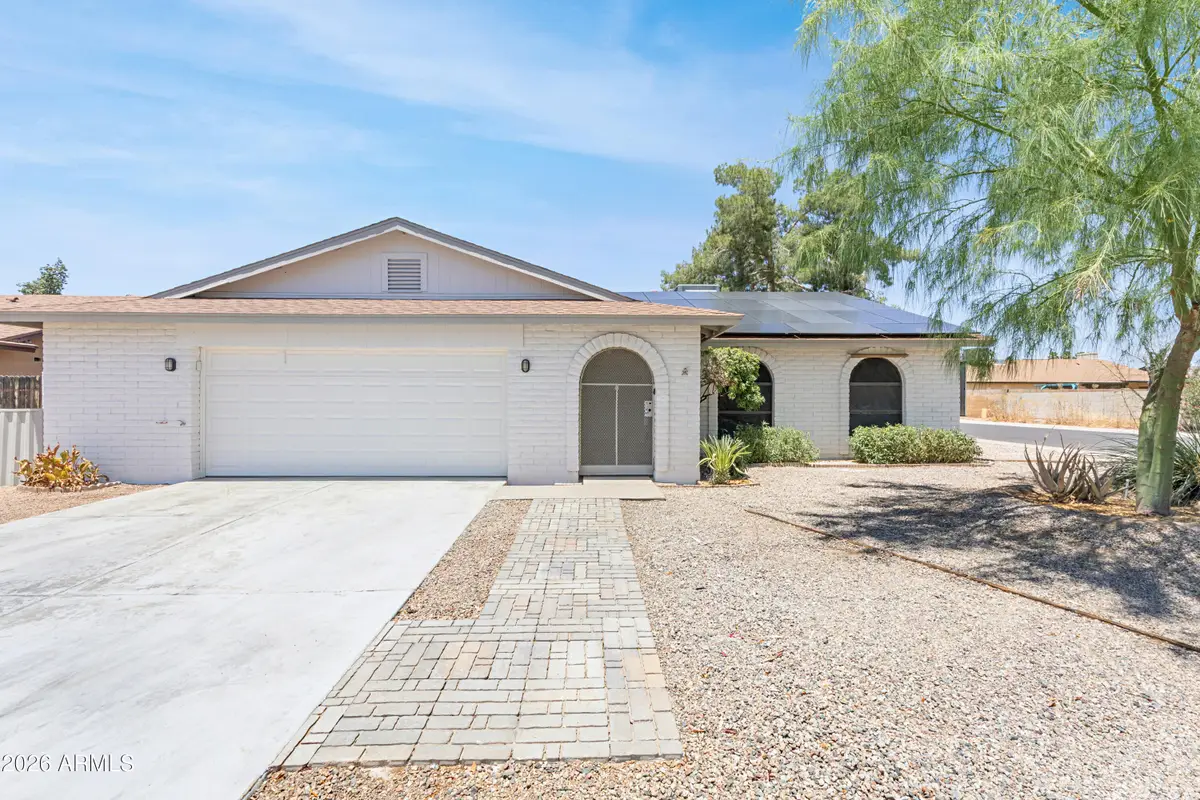 4056 W Mercer Lane, Phoenix, AZ 85029 - #1