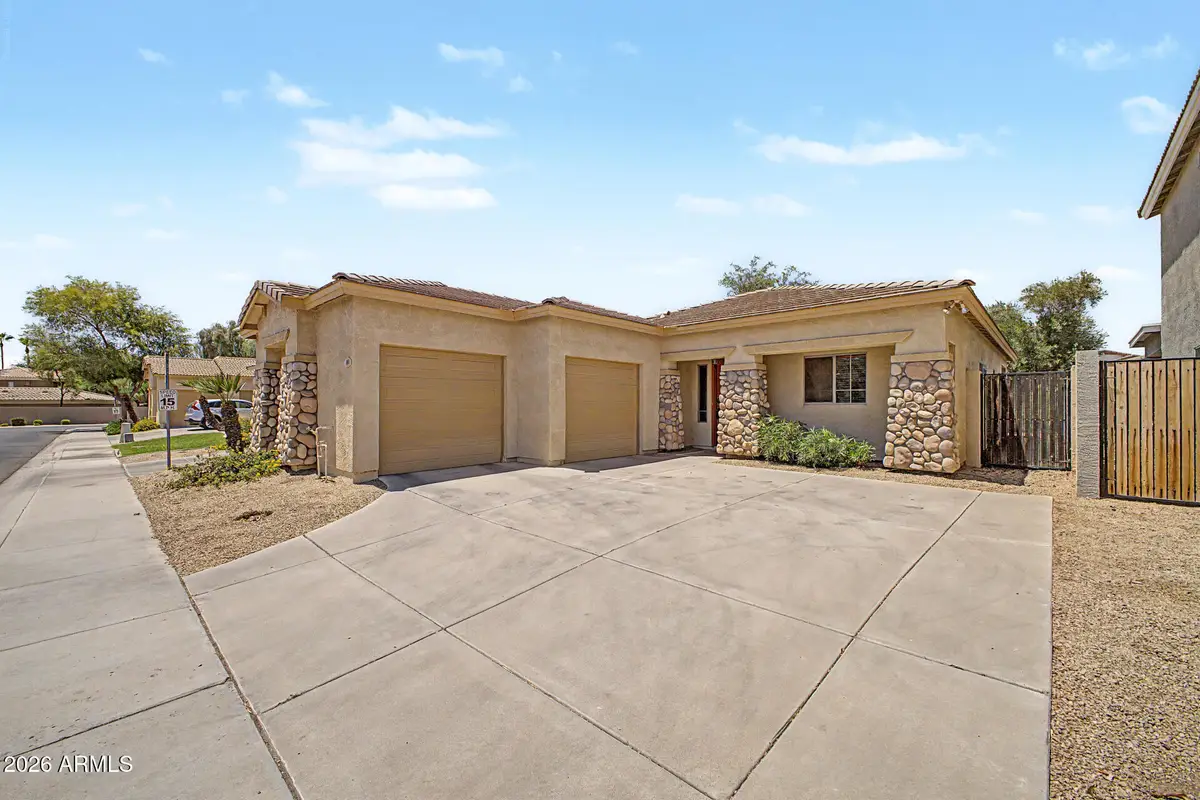 890 E Christine Place, Chandler, AZ 85225 - #1