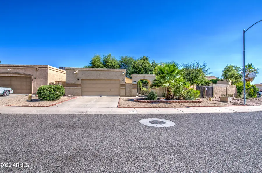 913 E Wahalla Lane, Phoenix, AZ 85024 - #3