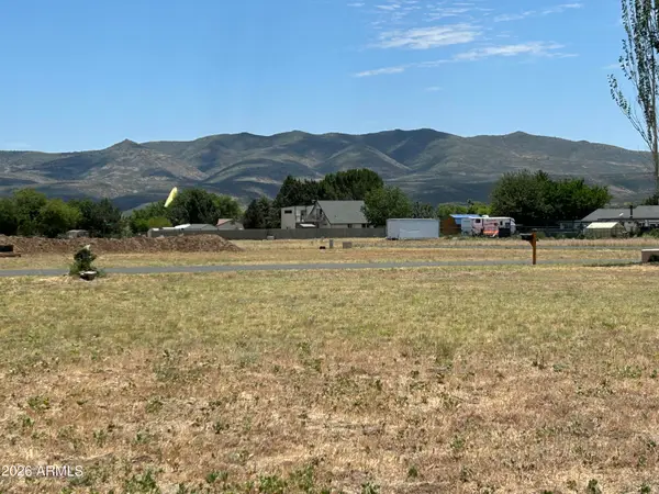 18628 S Joseph Hodge Road #80, Peeples Valley, AZ 86332