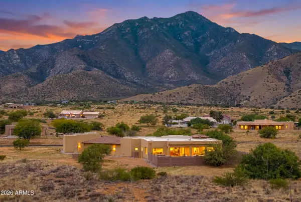 8585 S Palisades Drive, Hereford, AZ 85615