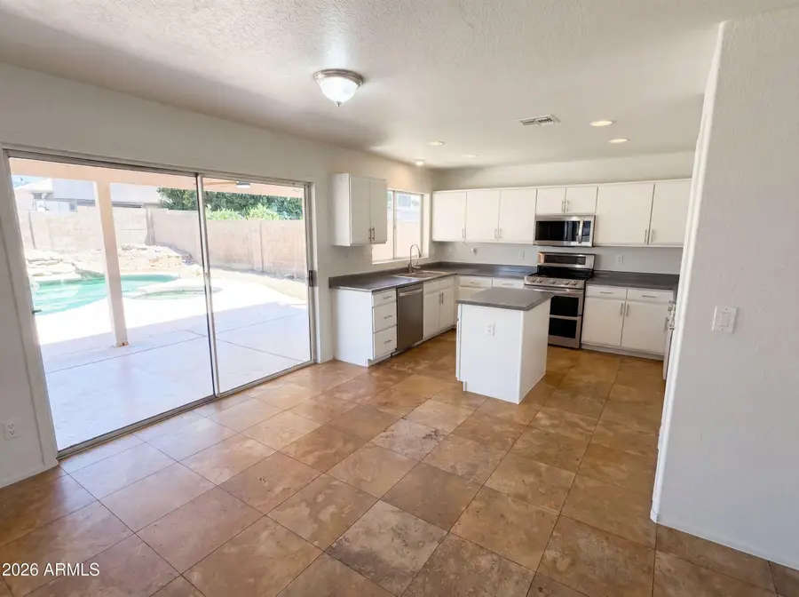 10860 W Lone Cactus Drive, Peoria, AZ 85373 - #2