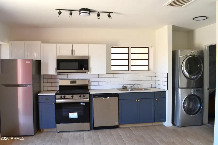 711 E 4th Street, Casa Grande, AZ 85122 - #3