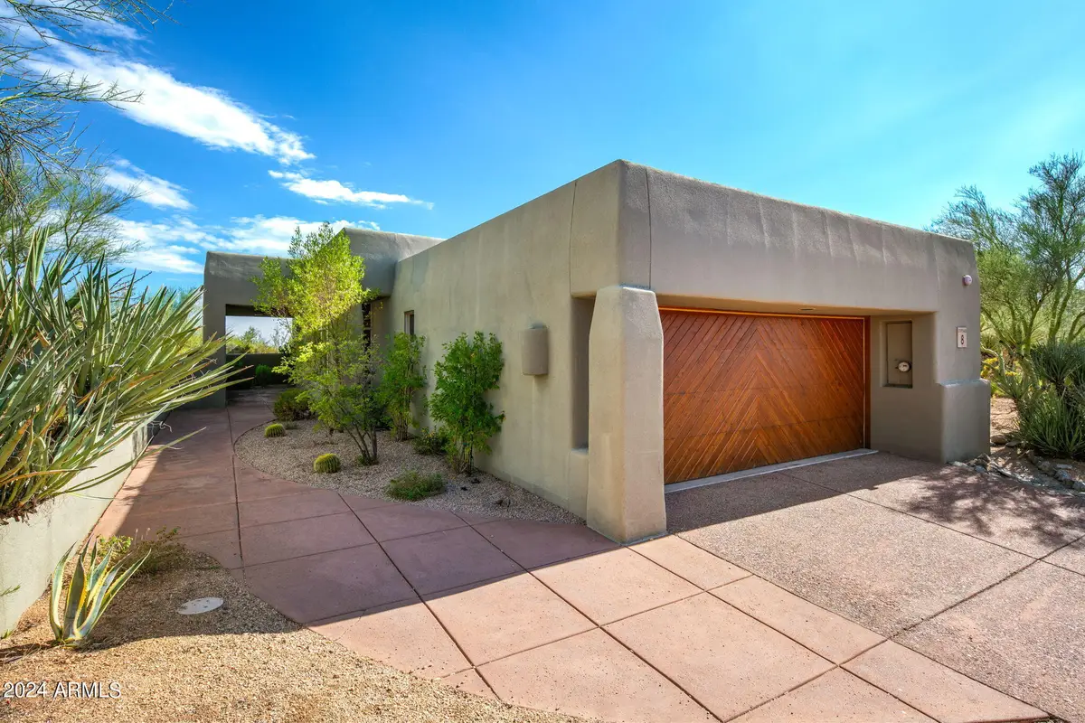 10095 E Graythorn Drive, Scottsdale, AZ 85262 - #1