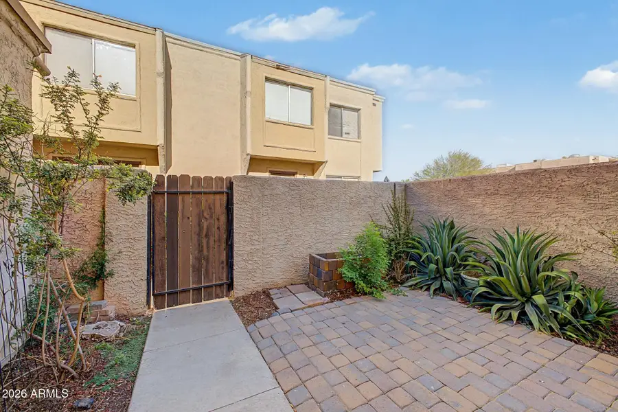 8113 E Glenrosa Avenue, Scottsdale, AZ 85251 - #3