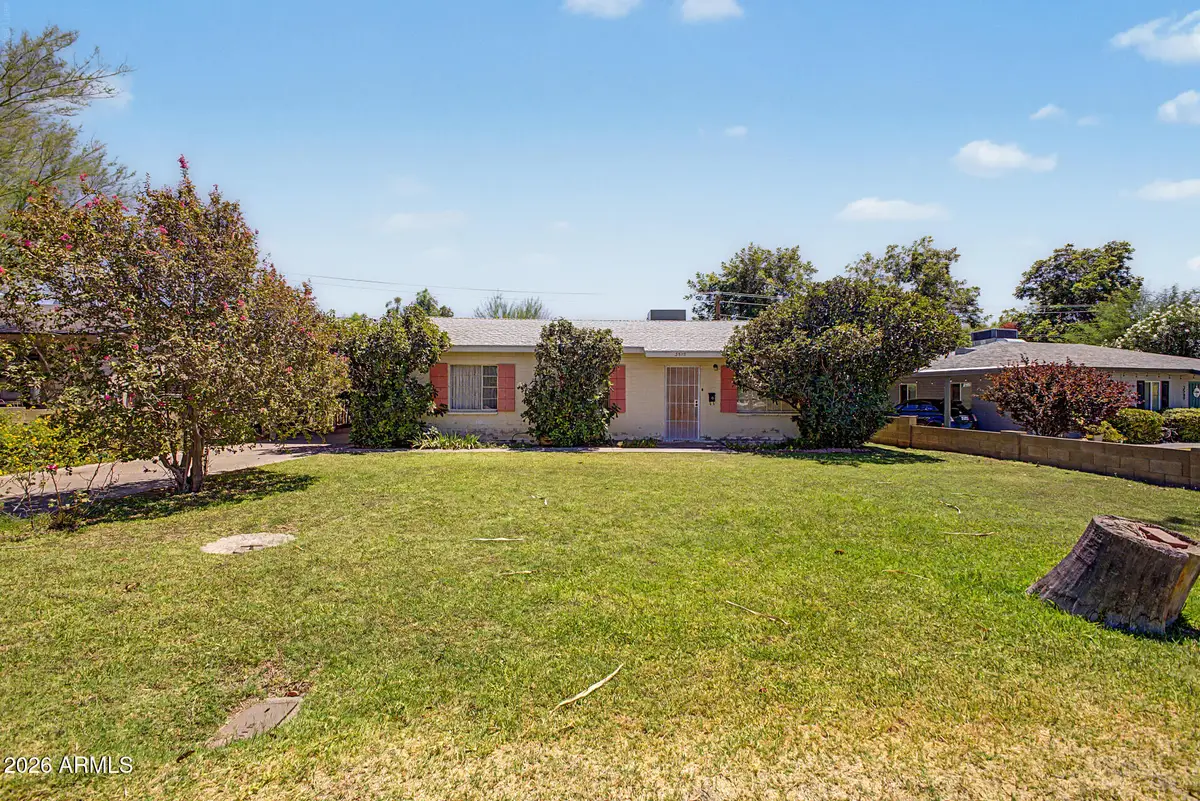 3515 E Amelia Avenue, Phoenix, AZ 85018 - #1