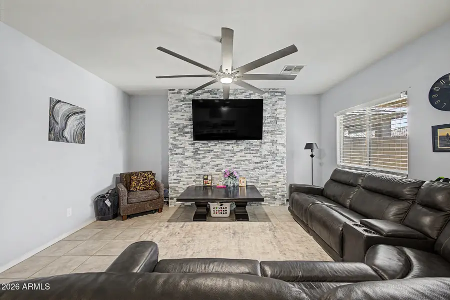 43703 W Acacia Avenue, Maricopa, AZ 85138 - #3