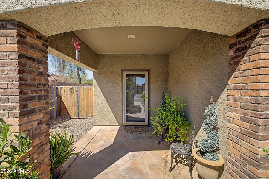 934 E Saddleback Place, San Tan Valley, AZ 85143 - #3