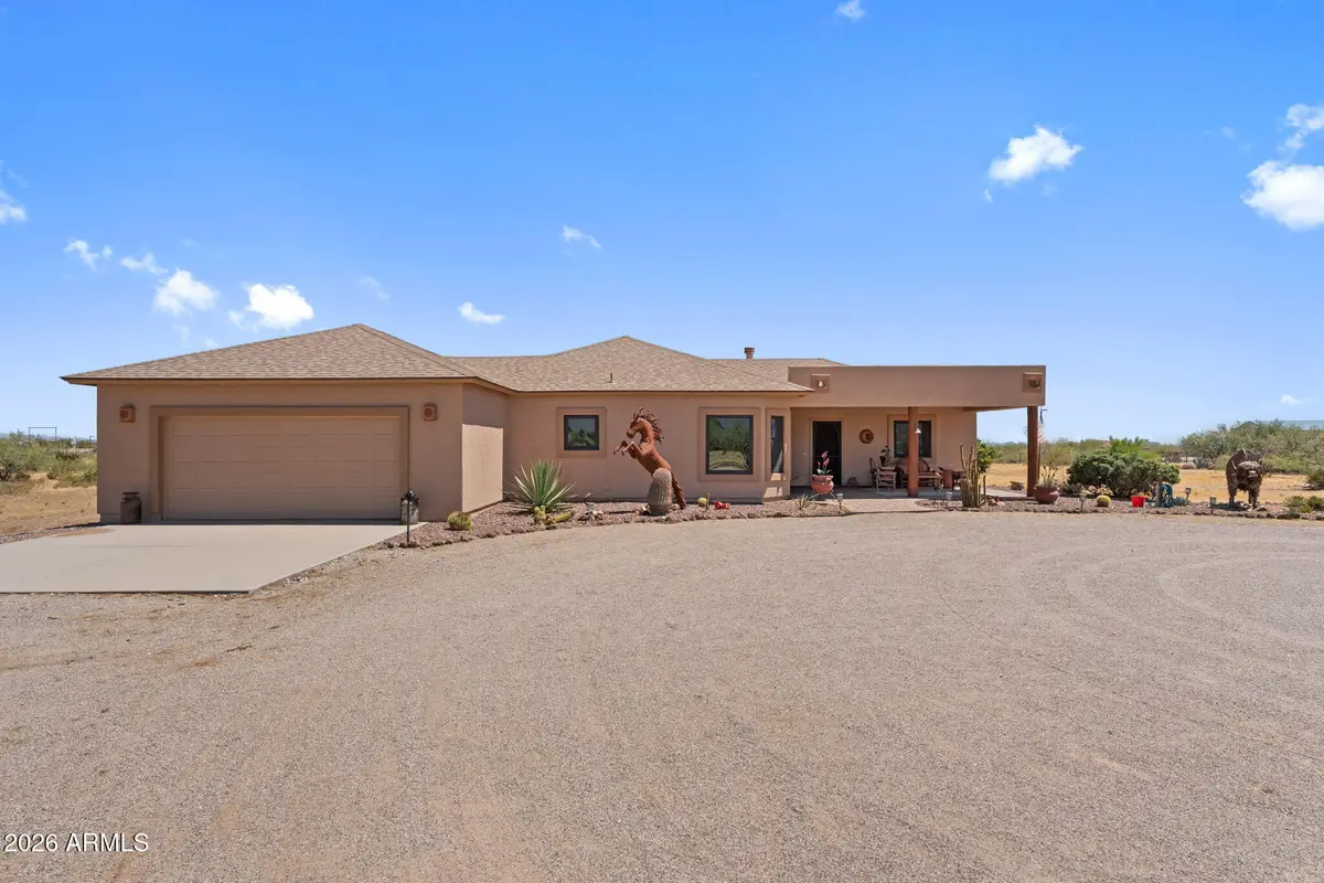 27755 S Clydesdale Avenue, Congress, AZ 85332 - #1