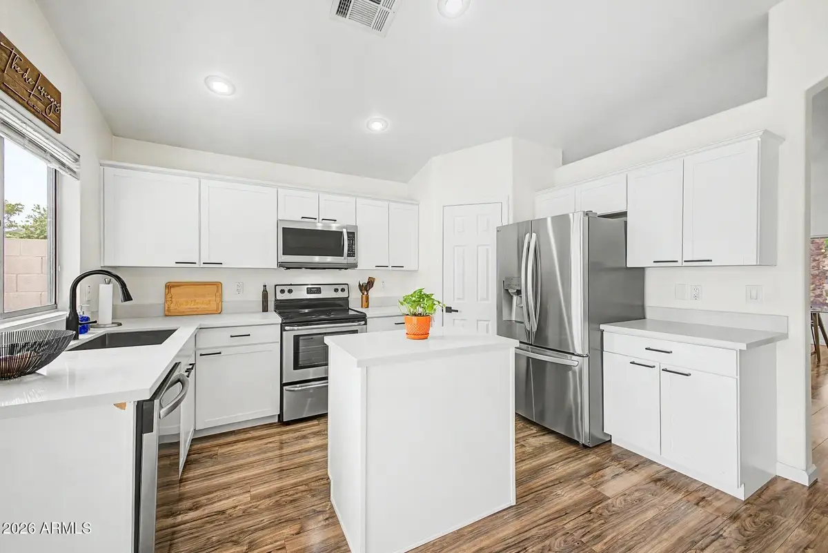 822 E Monona Drive, Phoenix, AZ 85024 - #1