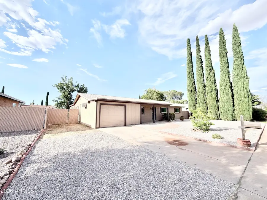 565 Raymond Drive, Sierra Vista, AZ 85635 - #2