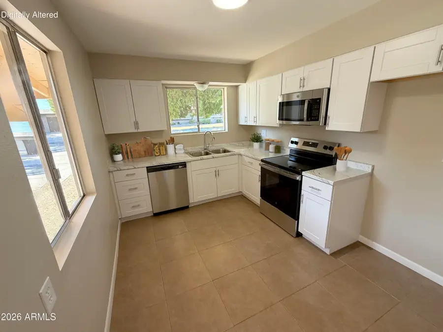 10012 W Lakeview Circle, Sun City, AZ 85351 - #3