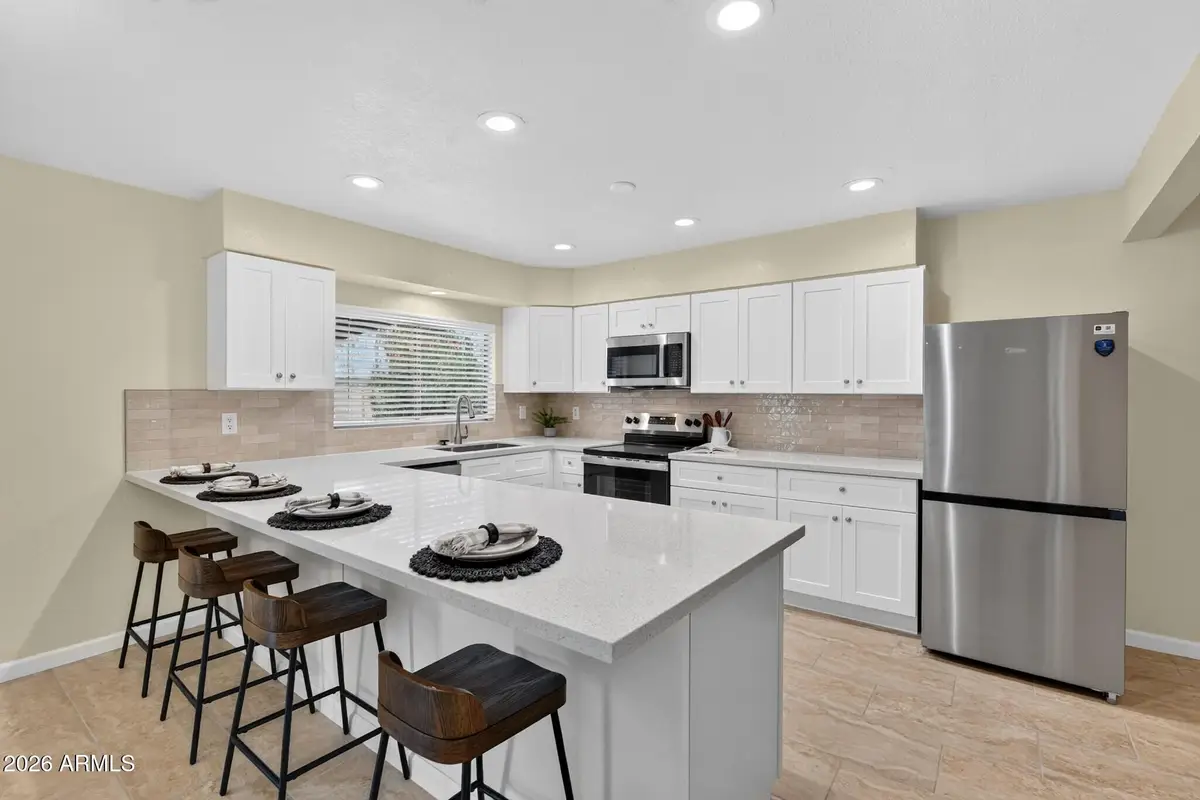 2214 S Cottonwood Drive, Tempe, AZ 85282 - #1