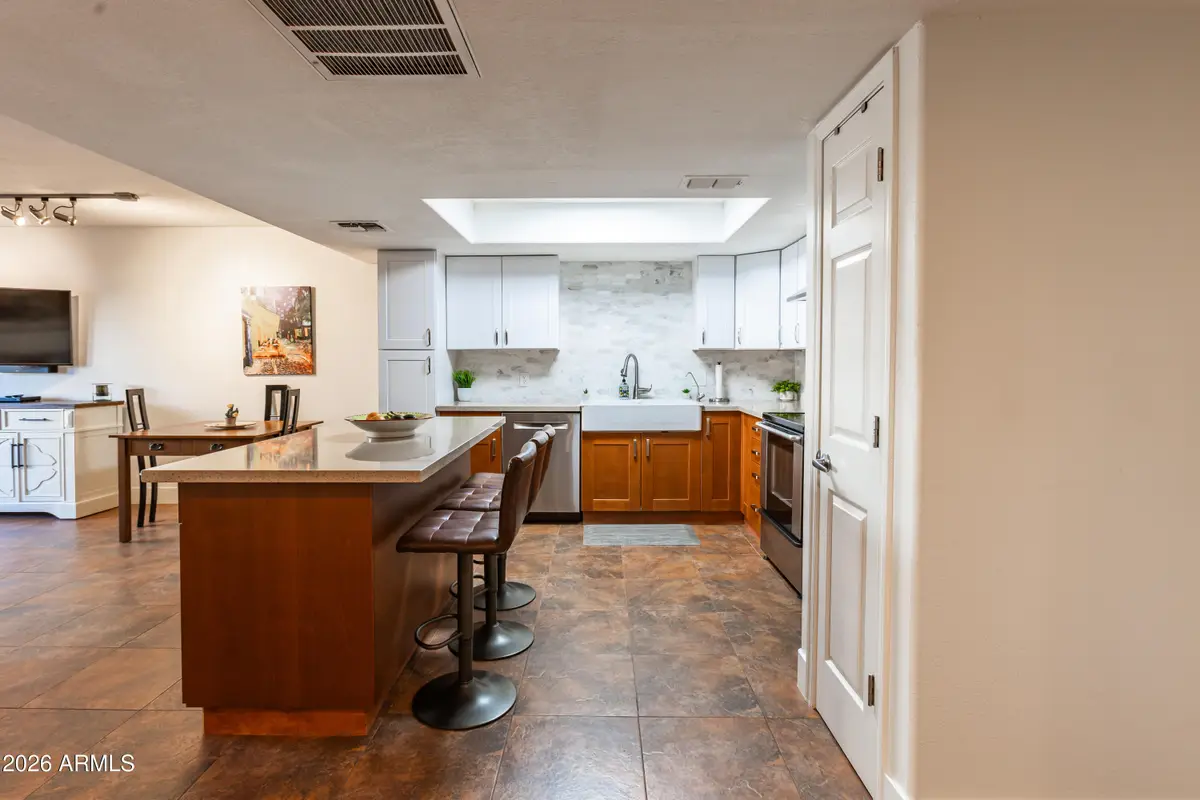 7830 E Camelback Road #102, Scottsdale, AZ 85251 - #1