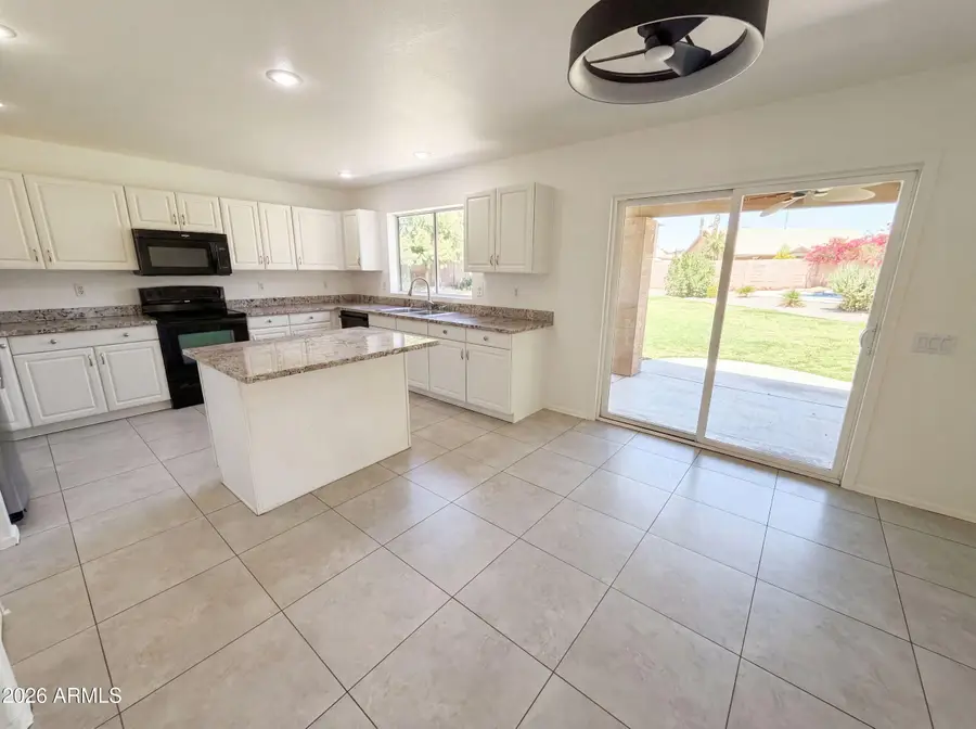 1371 N Concord Avenue, Chandler, AZ 85225 - #2