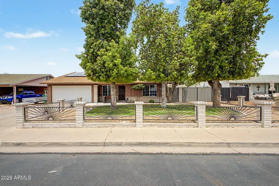 2214 E Holmes Avenue, Mesa, AZ 85204 - #2