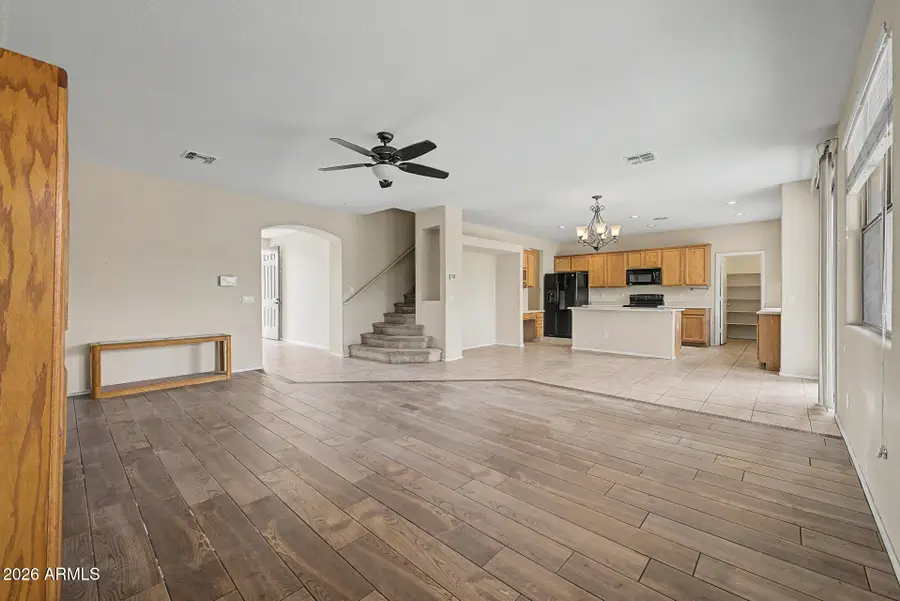 2070 E 38th Avenue, Apache Junction, AZ 85119 - #3