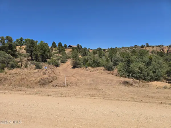 17571 S Oak Drive #78, Peeples Valley, AZ 86332