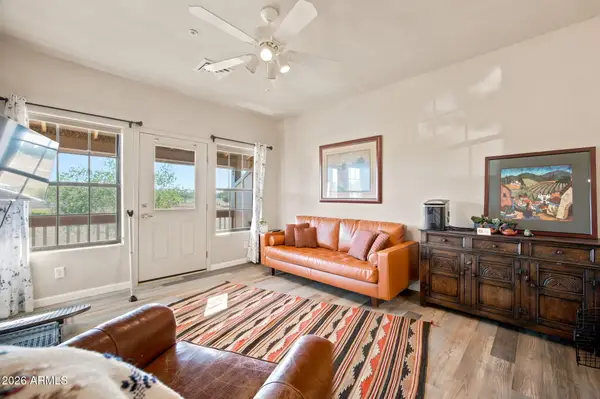 2345 Quarter Horse Trail #222, Overgaard, AZ 85933