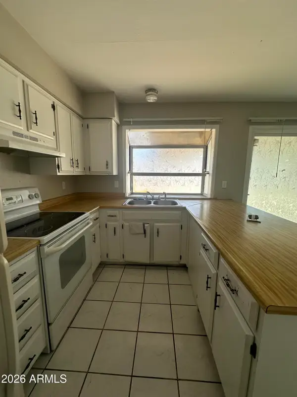 8847 W Weldon Avenue, Phoenix, AZ 85037