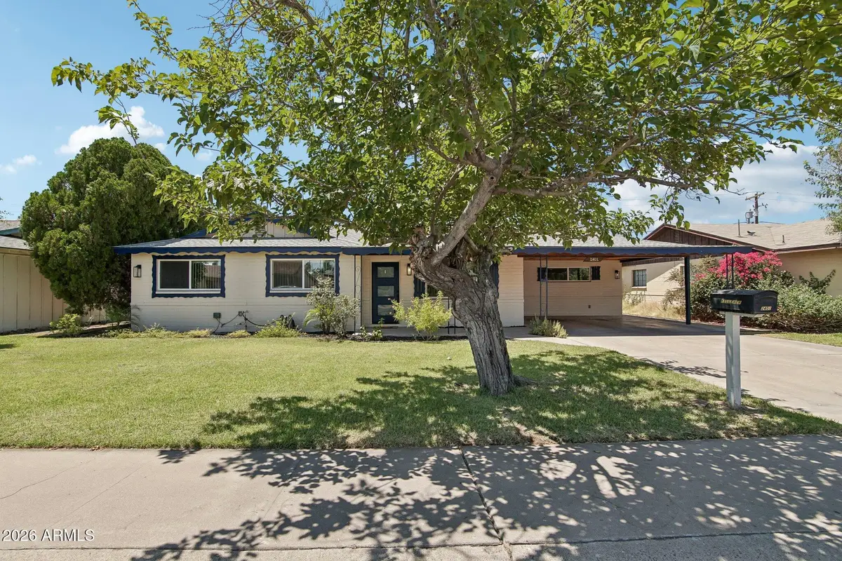 2401 W Echo Lane, Phoenix, AZ 85021 - #1
