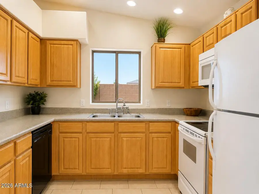 10032 W Devonshire Drive, Arizona City, AZ 85123 - #3