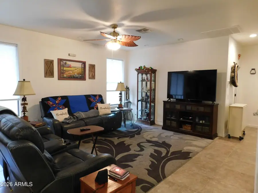 41048 N Vine Avenue, San Tan Valley, AZ 85140 - #3