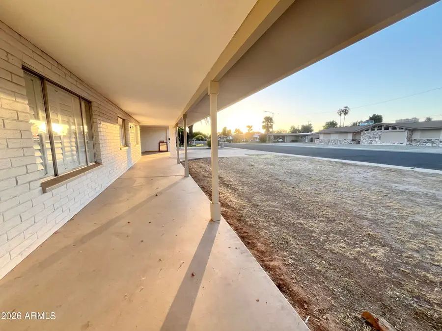5527 W Morten Avenue, Glendale, AZ 85301 - #2