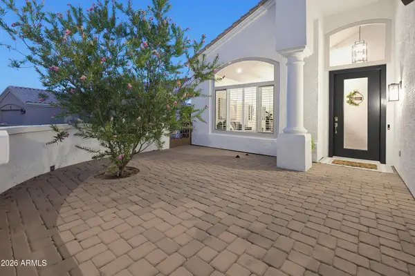 13 W Silverwood Drive, Phoenix, AZ 85045