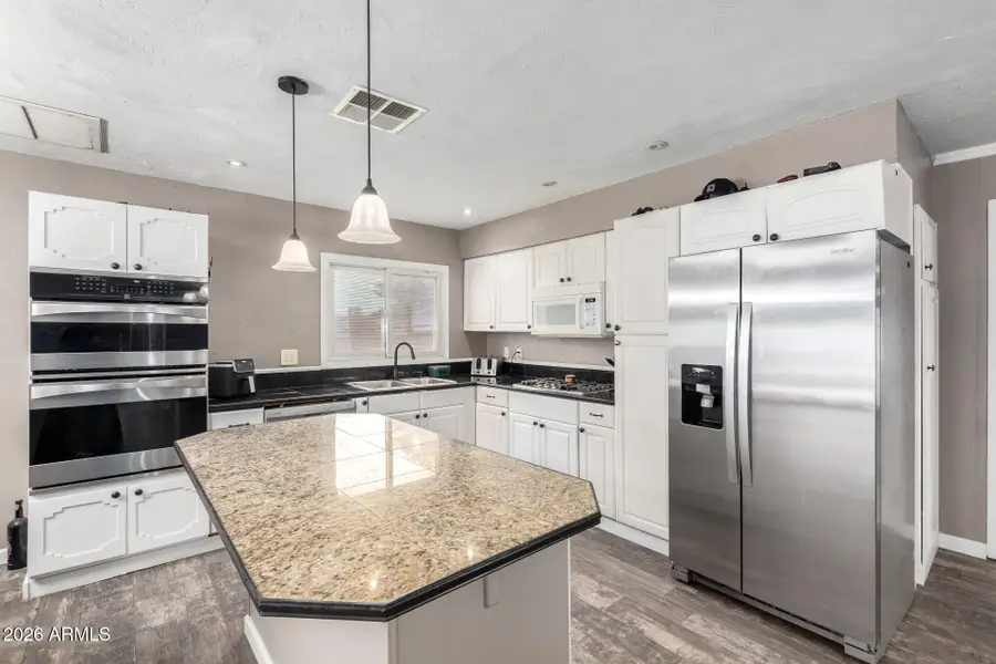 2001 W Surrey Avenue, Phoenix, AZ 85029 - #2