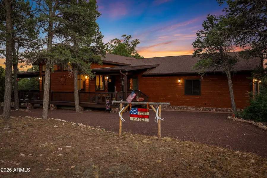 2207 Four Point Circle, Overgaard, AZ 85933 - #3