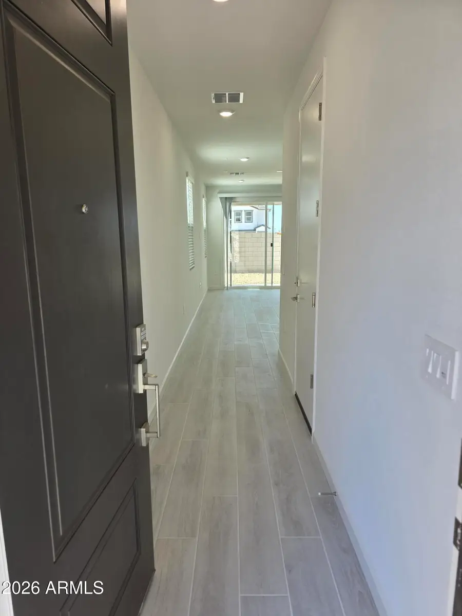 9726 S 11th Place S, Phoenix, AZ 85042 - #2