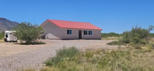 7923 E Bloomfield Road, Hereford, AZ 85615