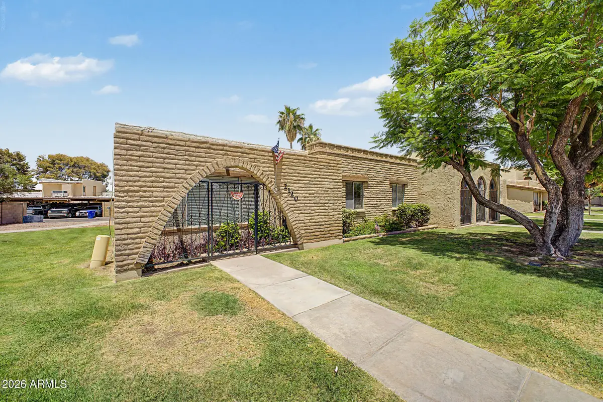 2120 E Villa Court, Tempe, AZ 85282 - #1