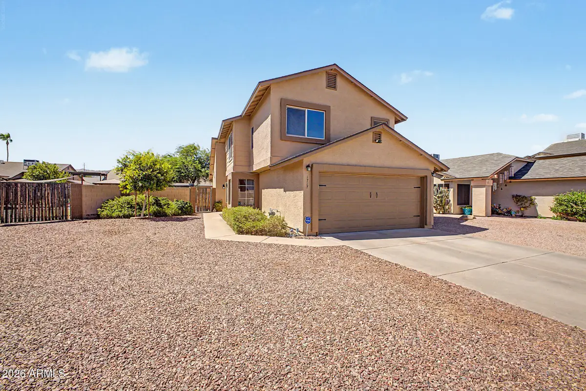 1717 E Greenway Circle, Phoenix, AZ 85042 - #1