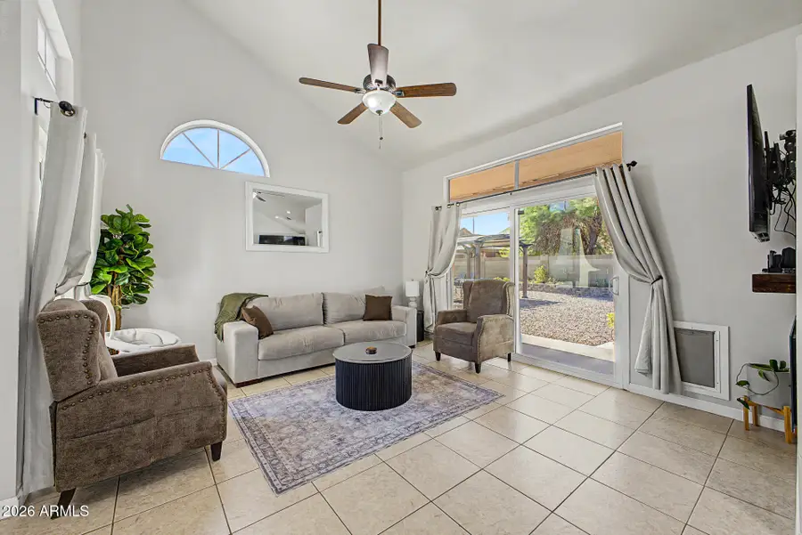 1717 E Greenway Circle, Phoenix, AZ 85042 - #2