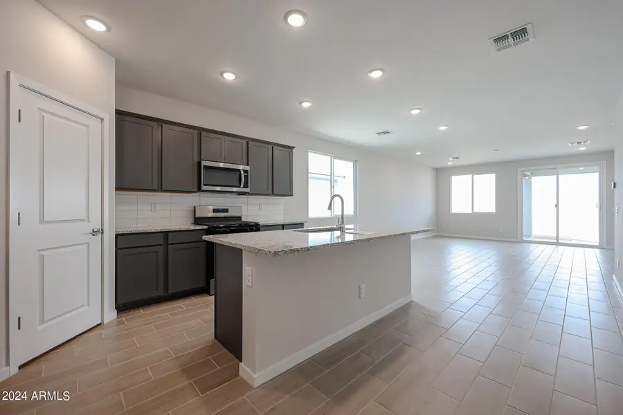 40045 W Wolf Drive, Maricopa, AZ 85138 - #2