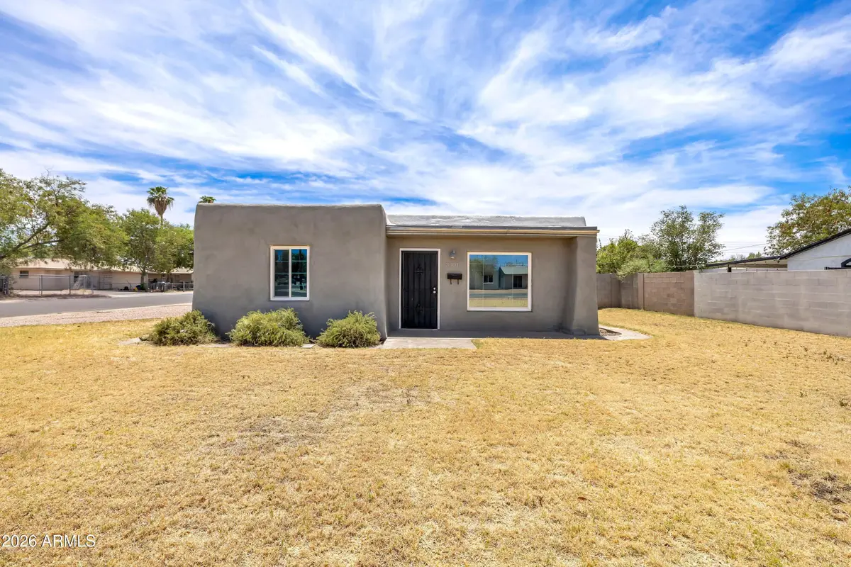 3301 W Lynwood Street, Phoenix, AZ 85009 - #1