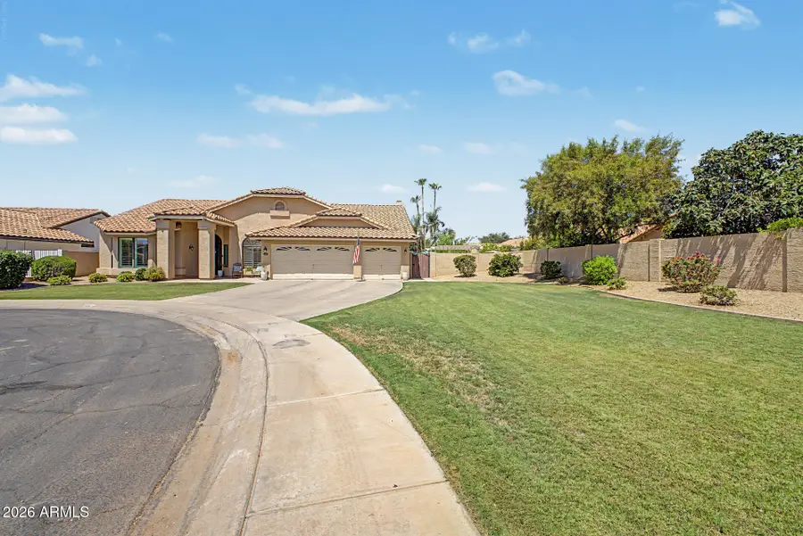414 S Surfside Drive, Gilbert, AZ 85233 - #3