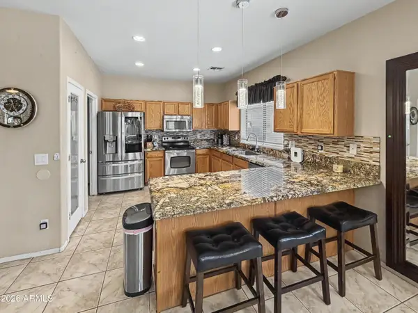 13787 W Maui Lane, Surprise, AZ 85379