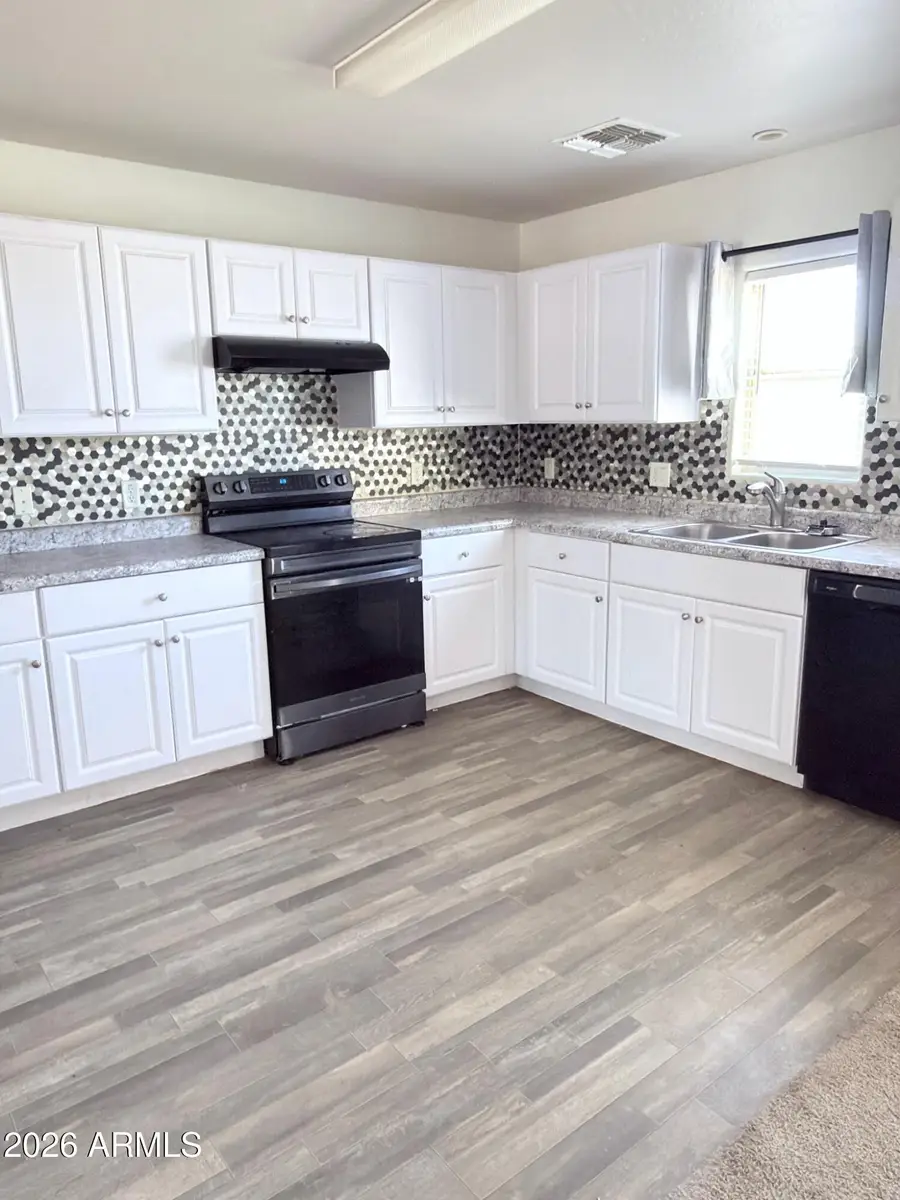151 E Patton Avenue, Coolidge, AZ 85128 - #3