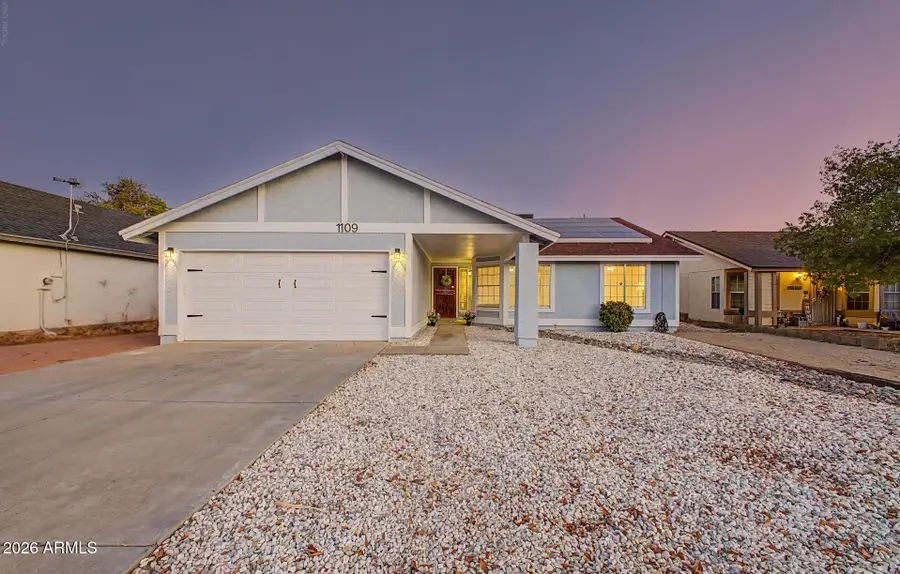 1109 W Wickieup Lane, Phoenix, AZ 85027 - #2