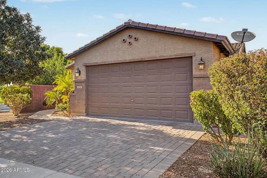 528 W Evergreen Pear Avenue, San Tan Valley, AZ 85140 - #3