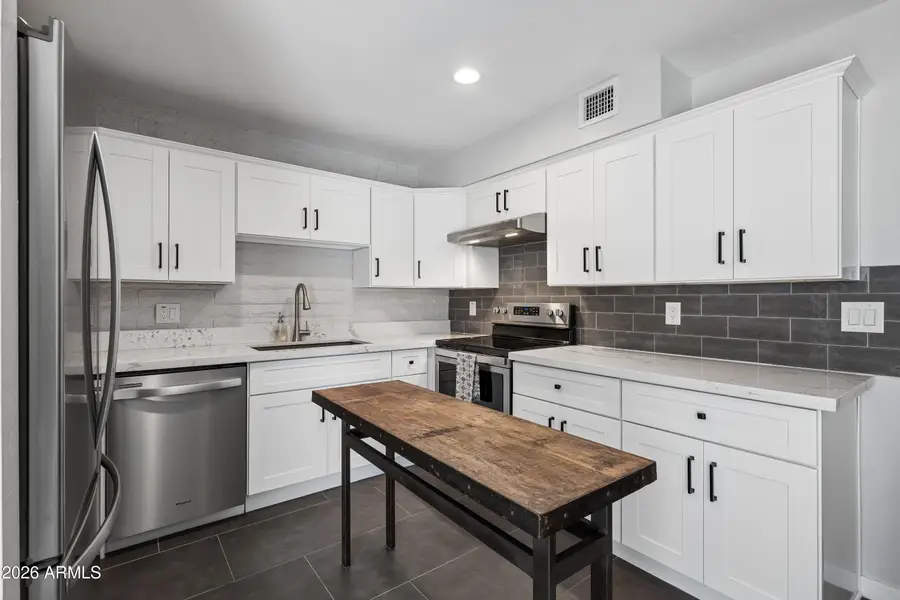3711 E Monterosa Street #10, Phoenix, AZ 85018 - #2