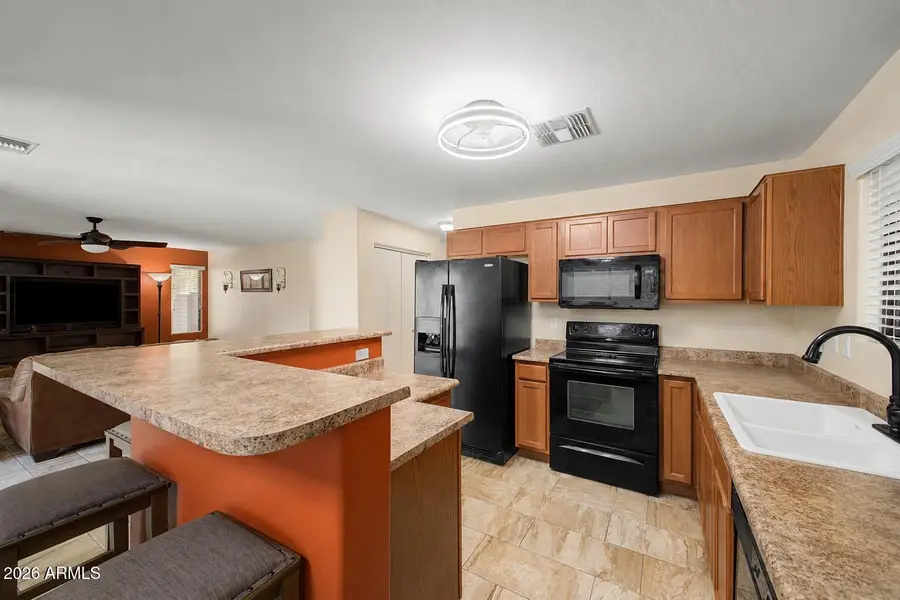 2133 E 27th Avenue, Apache Junction, AZ 85119 - #3