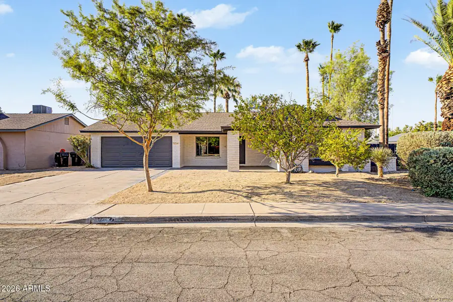 556 W Kiva Avenue, Mesa, AZ 85210 - #3