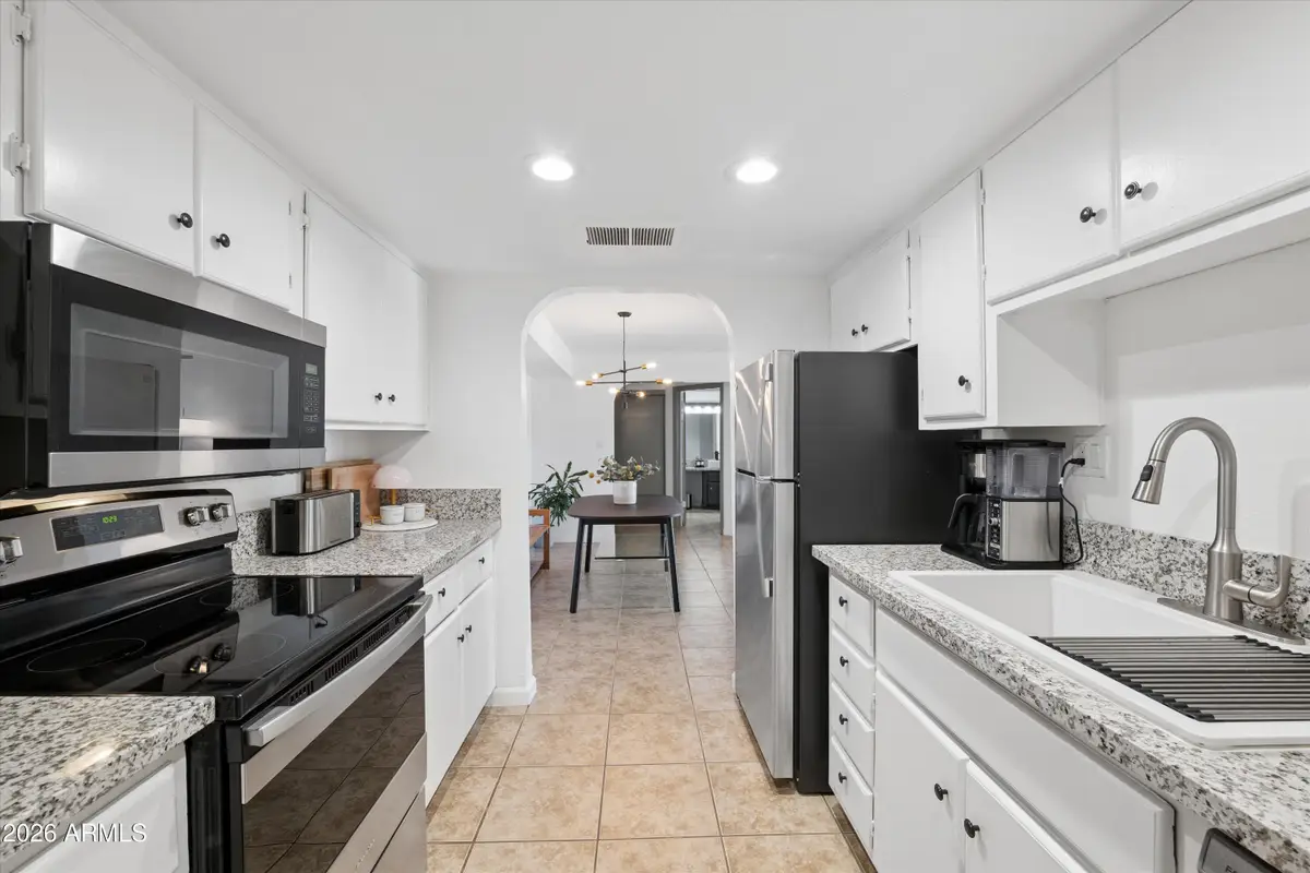 3825 E Camelback Road E #186, Phoenix, AZ 85018 - #1