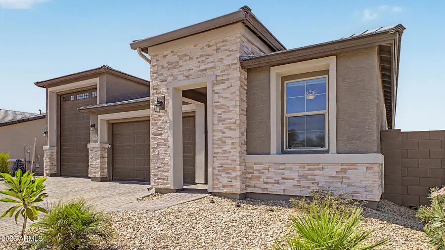 18614 W Honeysuckle Drive, Wittmann, AZ 85361 - #2