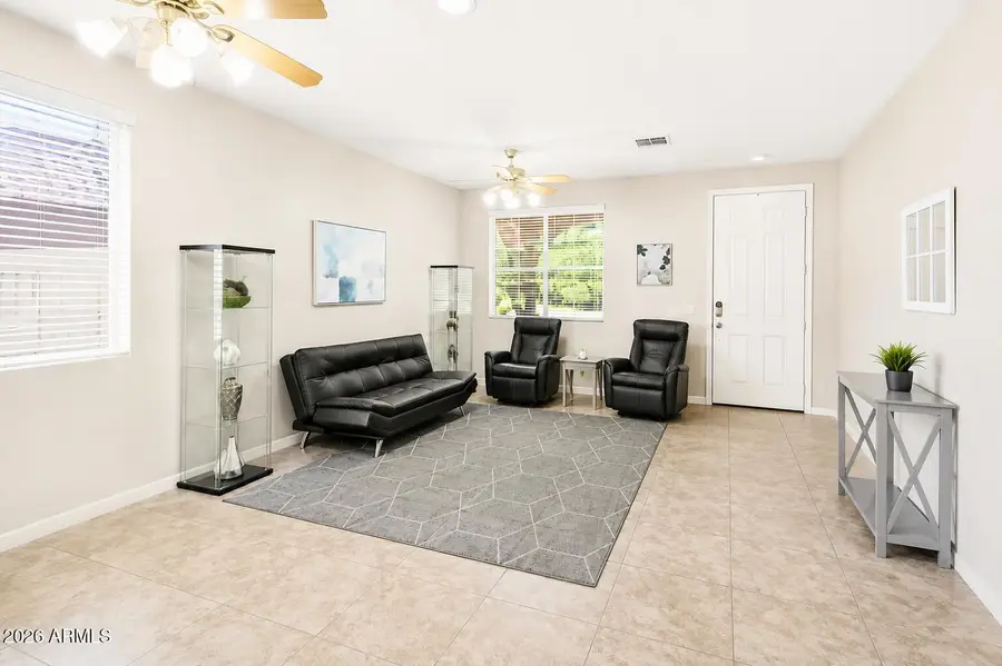 5011 S Carlyle Drive, Gilbert, AZ 85298 - #3