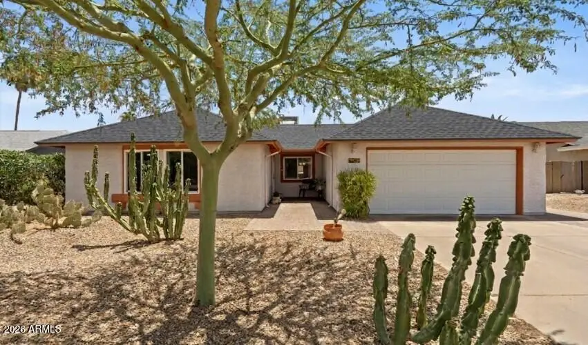4247 E Ahwatukee Drive, Phoenix, AZ 85044 - #1